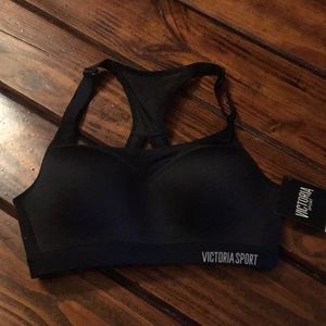 Victoria secret sports bra new with tags